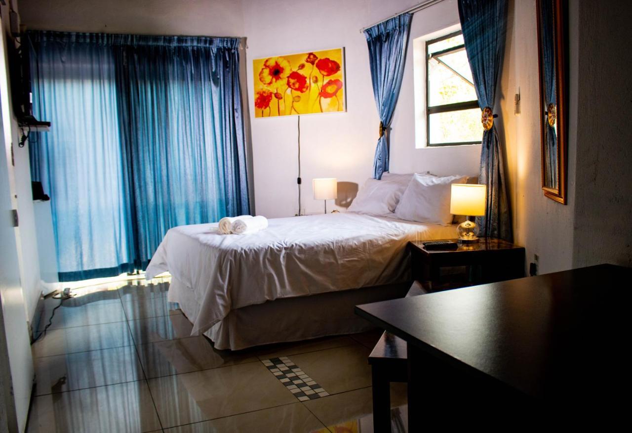 Nanisto Bush Lodge Marloth Park Zewnętrze zdjęcie